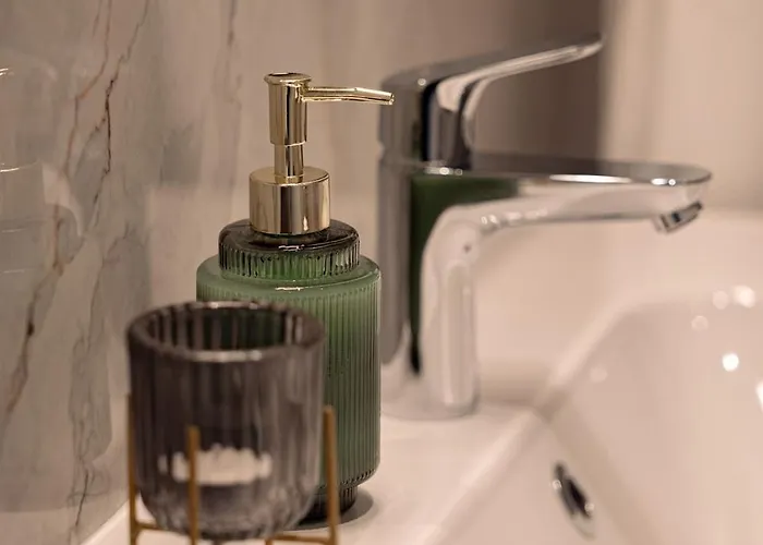 Nr 8 - J26 Luxury Apartment, Jauniela 26 Old - Great View & Location - 2 Bedrooms - 70m2