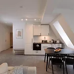 Nr 8 - J26 Luxury Apartment, Jauniela 26 Old - Great View & Location - 2 Bedrooms - 70m2