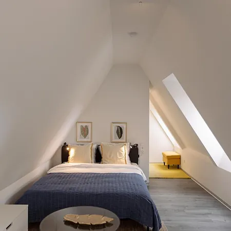 Nr 8 - J26 Luxury Apartment, Jauniela 26 Old - Great View & Location - 2 Bedrooms - 70m2 *