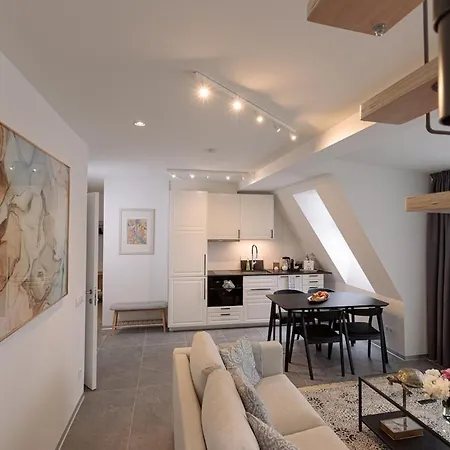 Apartment Nr 8 - J26 Luxury Apartment, Jauniela 26 Old - Great View & Location - 2 Bedrooms - 70m2 Riga
