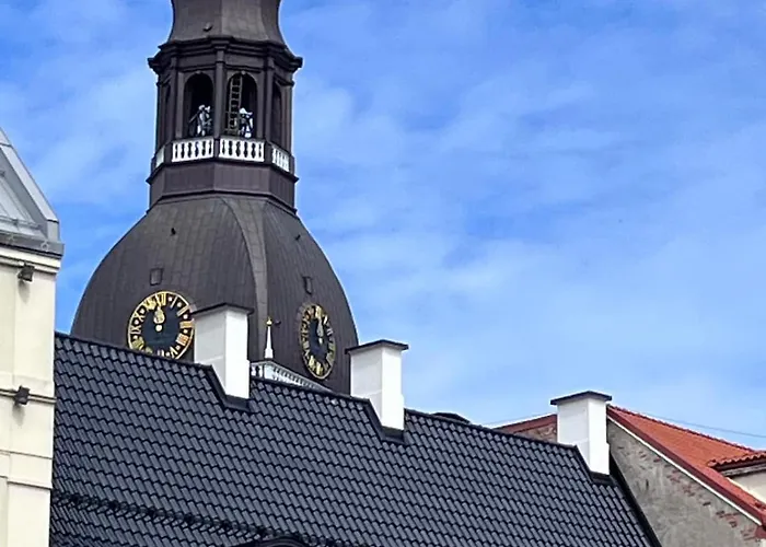 Nr 8 - J26 Luxury Apartment, Jauniela 26 Old - Great View & Location - 2 Bedrooms - 70m2 里加