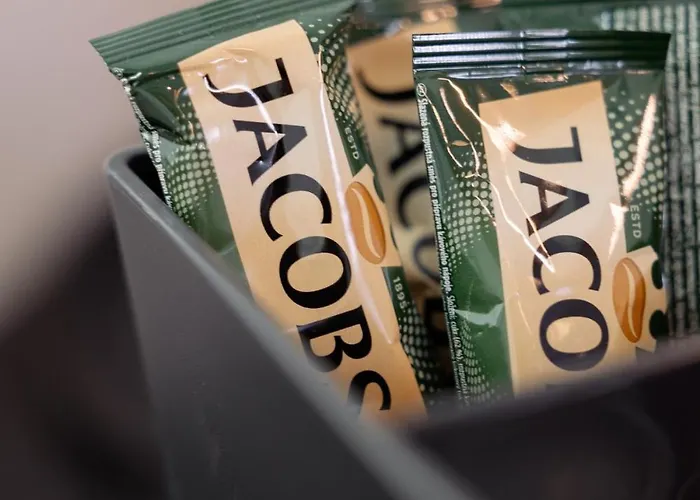 Nr 8 - J26 Luxury Apartment, Jauniela 26 Old - Great View & Location - 2 Bedrooms - 70m2 * 里加