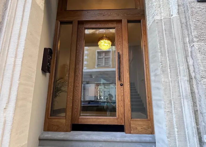 Nr 8 - J26 Luxury Apartment, Jauniela 26 Old - Great View & Location - 2 Bedrooms - 70m2 *