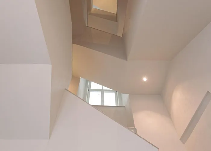 Nr 8 - J26 Luxury Apartment, Jauniela 26 Old - Great View & Location - 2 Bedrooms - 70m2 *