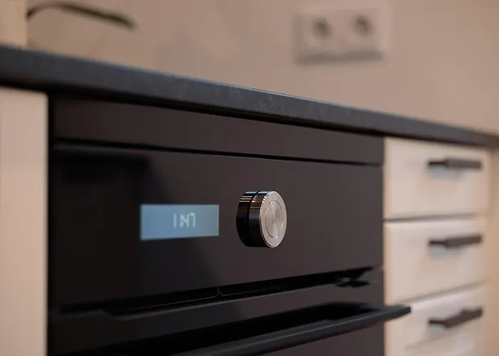 Dzīvoklis Nr 8 - J26 Luxury Apartment, Jauniela 26 Old - Great View & Location - 2 Bedrooms - 70m2