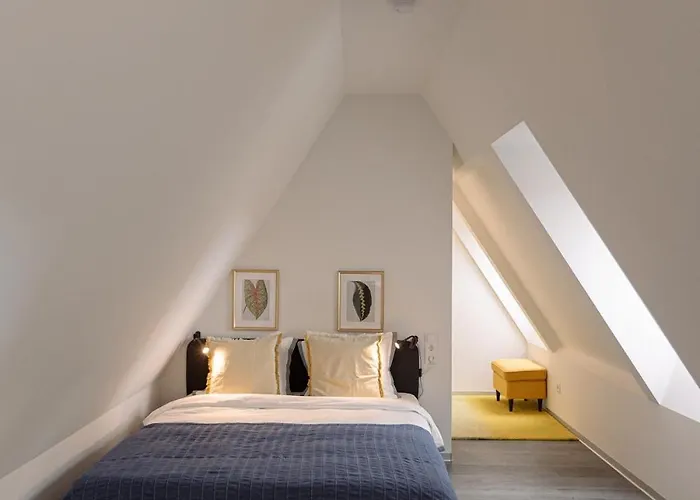 Nr 8 - J26 Luxury Apartment, Jauniela 26 Old - Great View & Location - 2 Bedrooms - 70m2 *